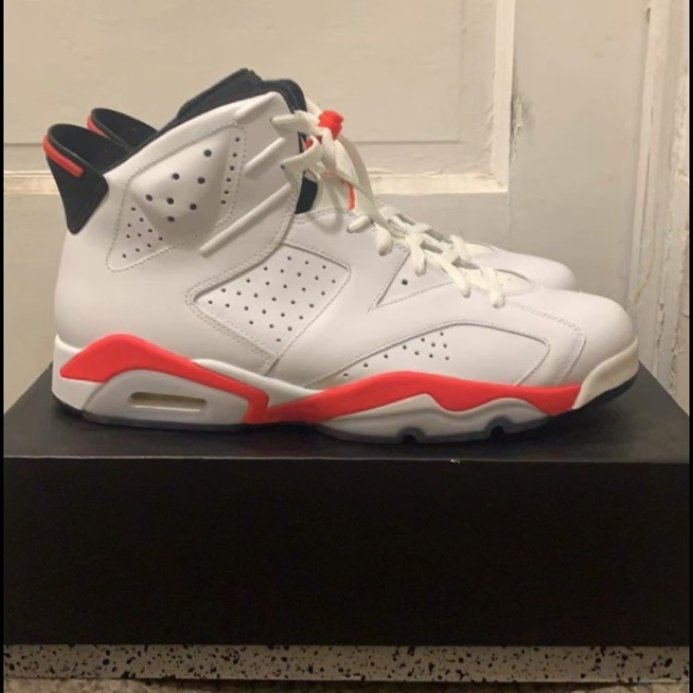 Air Jordan 6 white infared Size 13